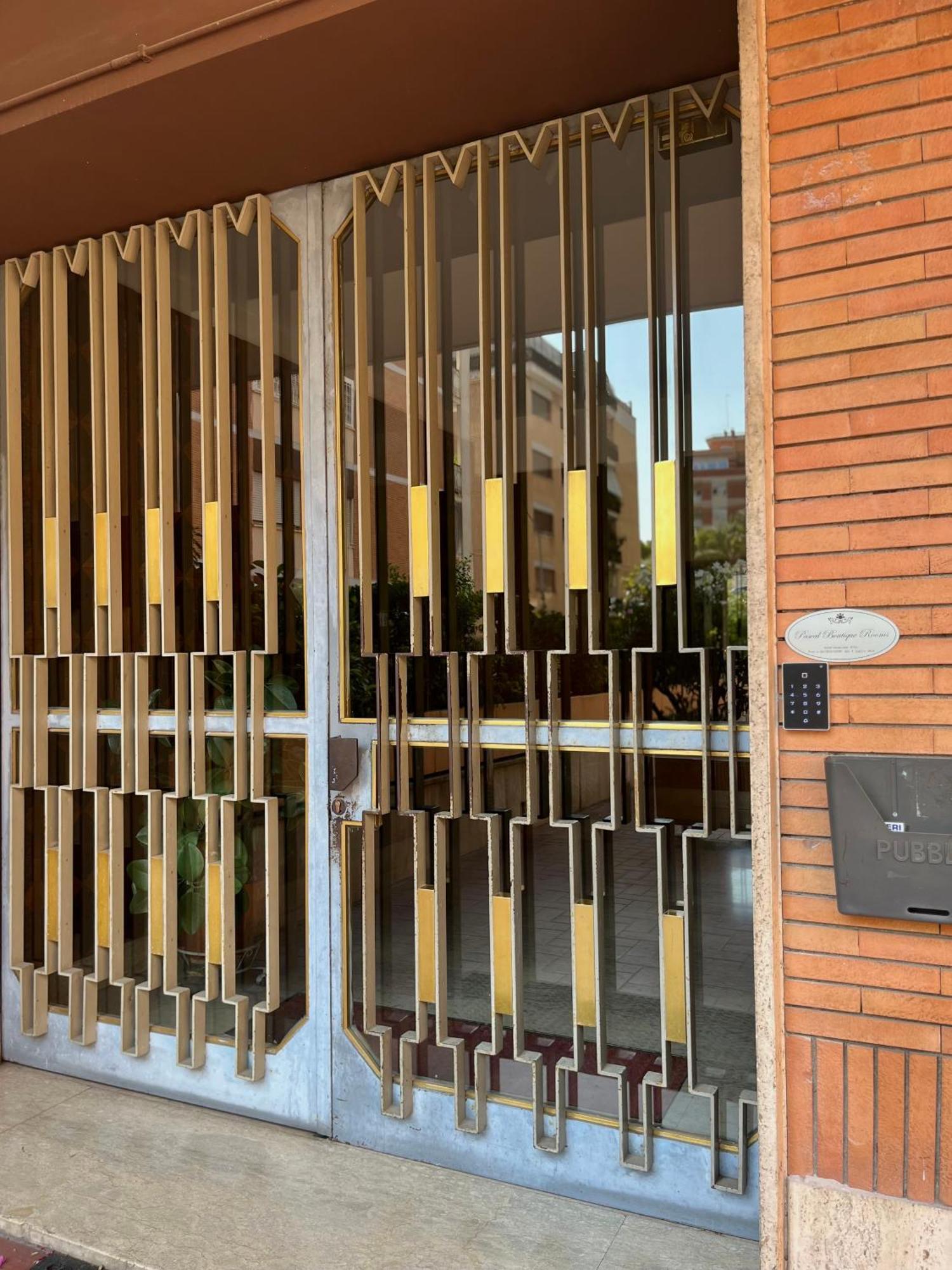 Pascal Boutique Rom